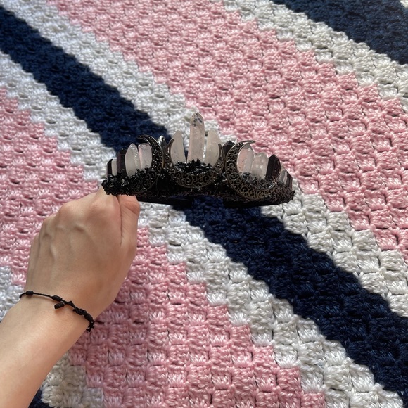 !!! SOLD !!! Real Clear Quarts And Obsidian Crystal Crown Tiara - Picture 1 of 9